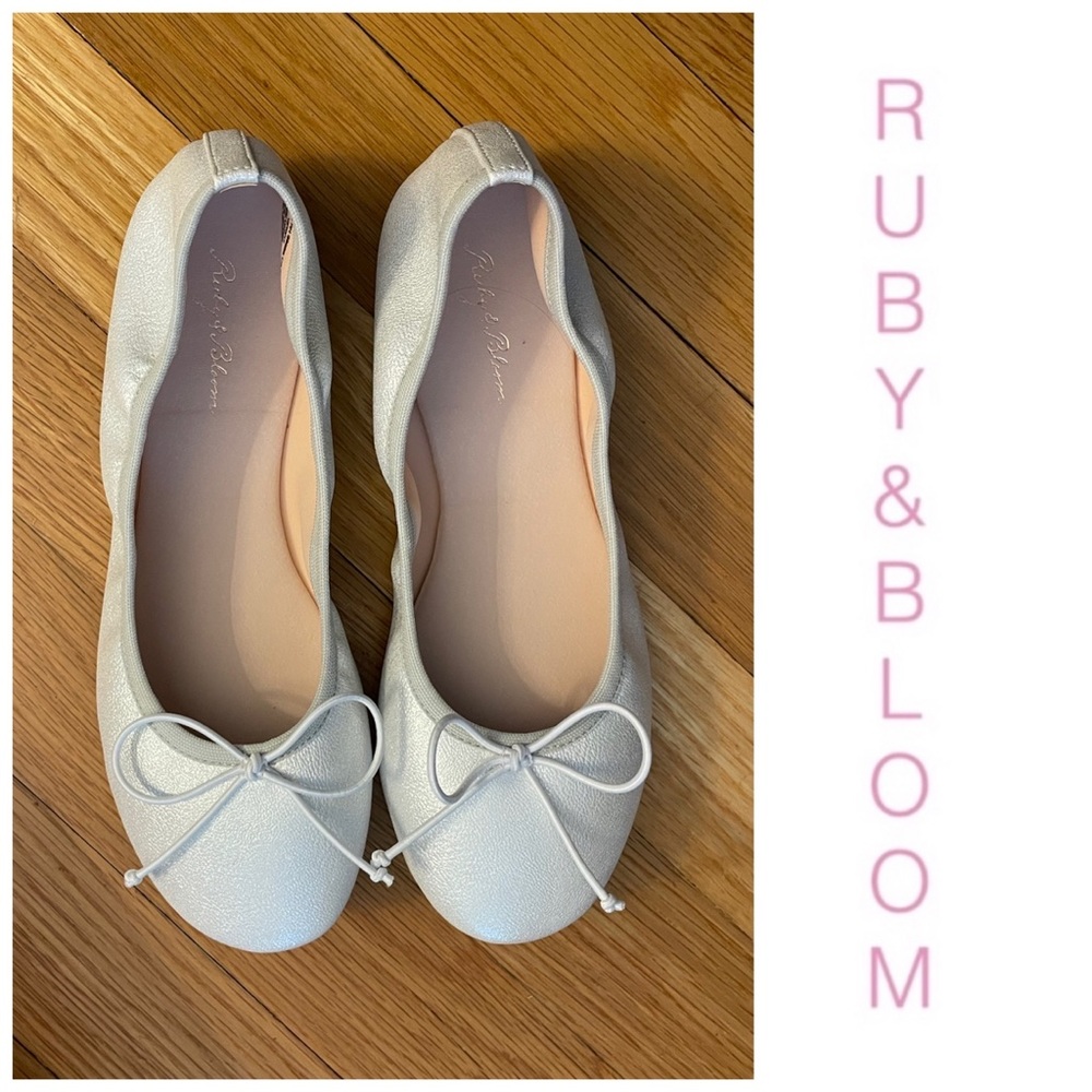Ruby & Bloom Silver Bella Flats